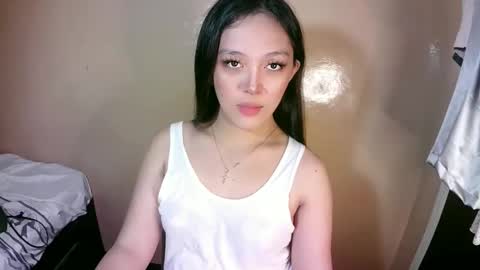 Snapshot of daisylira chatting on December 2, 2024, 10:18 am LILY christmas wish breast implant online show from December 2, 2024, 10:18 am