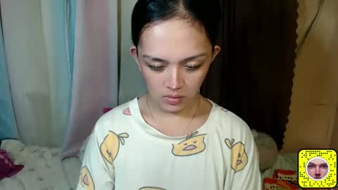 Snapshot of daisylira chatting on January 19, 2025, 12:28 pm LILY christmas wish breast implant online show from January 19, 2025, 12:28 pm