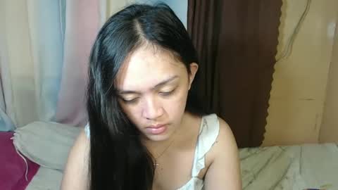 Snapshot of daisylira chatting on January 22, 2025, 12:27 am LILY christmas wish breast implant online show from January 22, 2025, 12:27 am