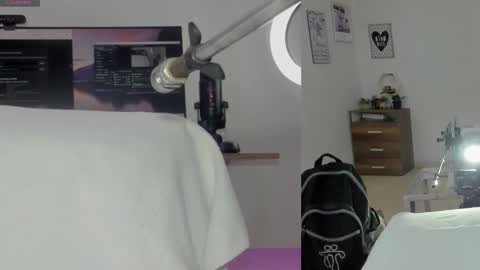 Snapshot of daki_ume_ chatting on February 18, 2026, 2:18 am daki_ume_ online show from February 18, 2026, 2:18 am