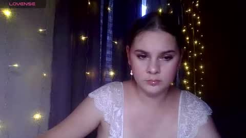 Snapshot of dakota_charm_ chatting on June 24, 2026, 1:43 pm Dakota online show from June 24, 2026, 1:43 pm