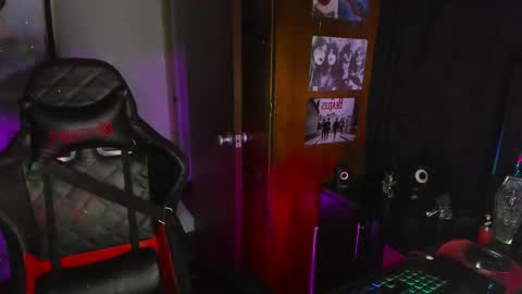 Dakota Crab online show from February 23, 2025, 12:41 am