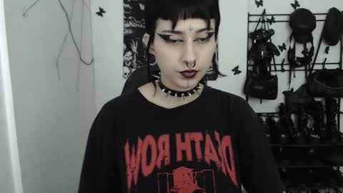 Snapshot of dakota_krall_ chatting on November 6, 2025, 11:33 am dakota online show from November 6, 2025, 11:33 am