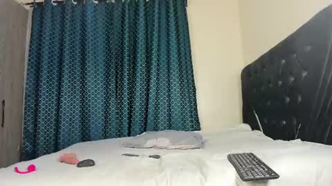 dakota_pariss online show from July 7, 2026, 8:24 pm