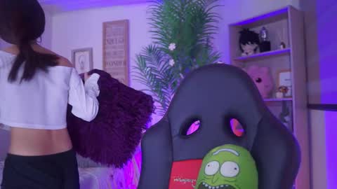 dakotaa online show from December 15, 2025, 6:12 pm