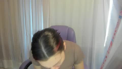 Snapshot of dakotaa_aa chatting on October 1, 2025, 3:51 pm The girl of your dreams o online show from October 1, 2025, 3:51 pm