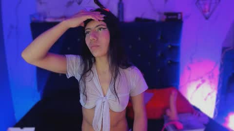 dakotaa_johnson online show from November 11, 2025, 8:53 pm