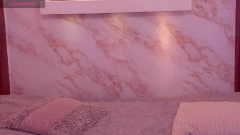 Dakota Ferreti online show from April 8, 2026, 4:23 am