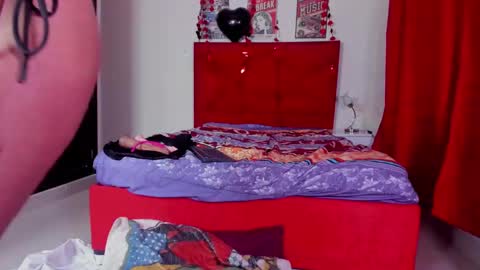 dakotaholand online show from February 15, 2025, 10:21 pm