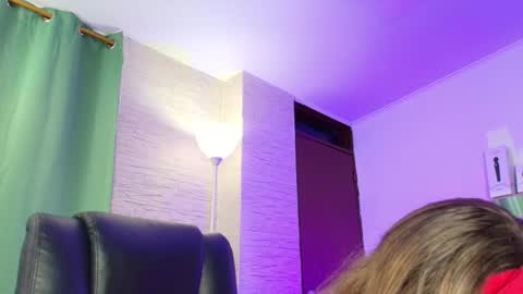 dakotarobbins_ online show from February 19, 2026, 9:33 pm