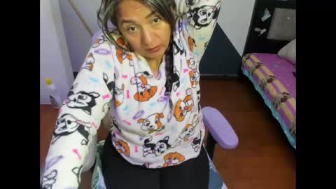 daleska_delicious1 online show from October 15, 2025, 1:50 am
