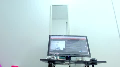  Ren  online show from February 19, 2025, 6:33 am