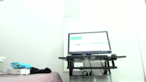  Ren  online show from September 10, 2025, 12:10 am