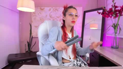 Snapshot of dalia_garrett chatting on December 23, 2024, 12:52 pm Dalia online show from December 23, 2024, 12:52 pm