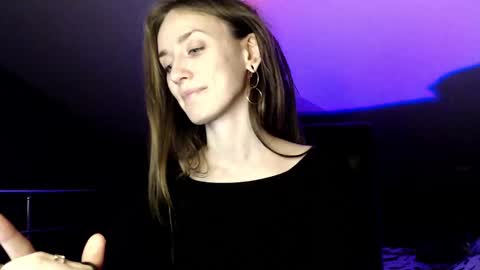 Snapshot of dalia_peach chatting on December 11, 2024, 1:17 pm Dalia online show from December 11, 2024, 1:17 pm