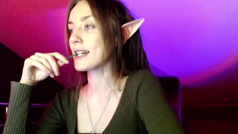 Snapshot of dalia_peach chatting on December 20, 2024, 1:43 pm Dalia online show from December 20, 2024, 1:43 pm
