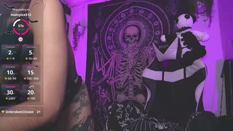 dalia_vorhees online show from November 9, 2025, 1:59 am