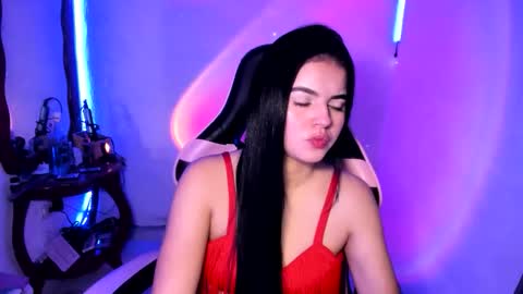 Dalia April online show from March 25, 2026, 2:23 pm