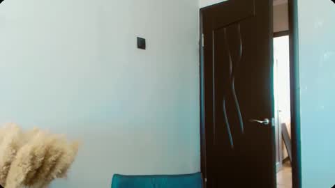 Dali online show from October 24, 2025, 7:27 am