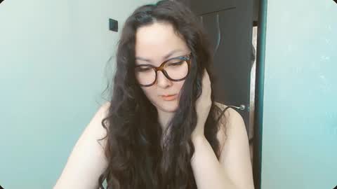 Dali online show from April 12, 2026, 4:39 am