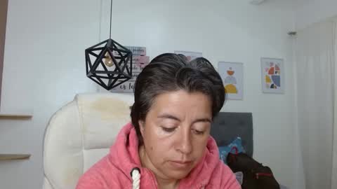 Dalila online show from November 2, 2025, 1:13 pm