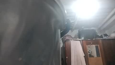 Dalila online show from November 8, 2025, 10:04 am