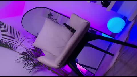 dalilathoms online show from March 8, 2026, 2:04 am