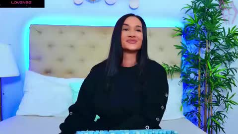 Snapshot of daliyaa_ chatting on October 3, 2025, 12:02 pm daliyaa_ online show from October 3, 2025, 12:02 pm