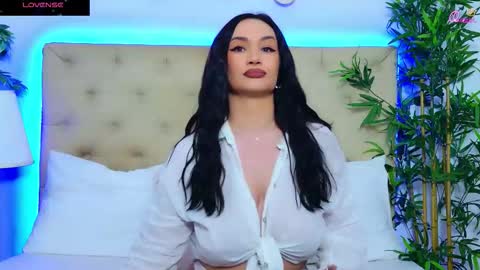 daliyaa_ online show from February 5, 2026, 2:22 pm