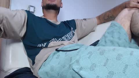 Snapshot of dallas_711 chatting on November 1, 2025, 3:25 pm inst stteban garcia online show from November 1, 2025, 3:25 pm