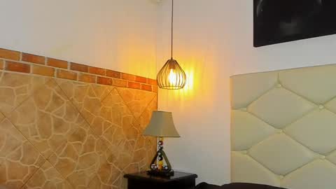         online show from February 4, 2025, 3:44 am