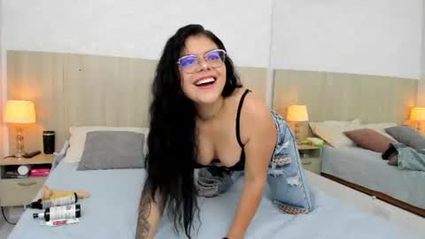 Snapshot of damaris_ponce chatting on June 21, 2026, 3:31 am Damaris Ponce online show from June 21, 2026, 3:31 am