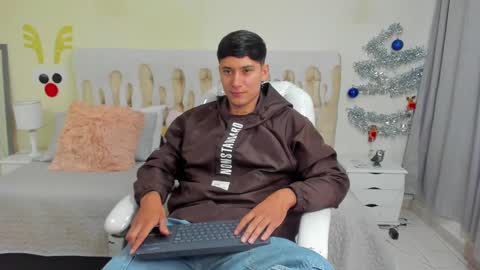 DAMIAN online show from January 2, 2025, 12:57 pm