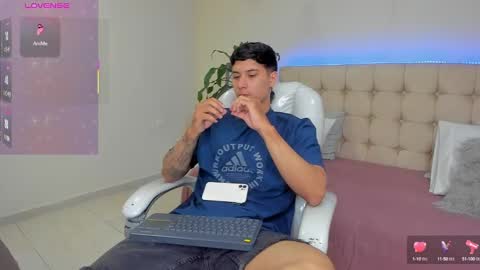 DAMIAN online show from January 28, 2025, 12:43 pm