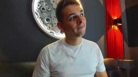 Damian Oliver online show from December 12, 2024, 6:03 am