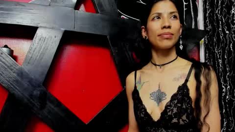 Snapshot of damian_and_tiana chatting on January 18, 2026, 4:44 pm damian_and_tiana online show from January 18, 2026, 4:44 pm