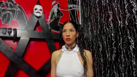 Snapshot of damian_and_tiana chatting on February 3, 2026, 4:32 am damian_and_tiana online show from February 3, 2026, 4:32 am