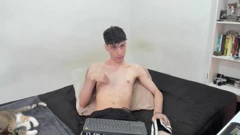 Snapshot of damian_blue_ chatting on March 12, 2026, 8:04 pm Damian online show from March 12, 2026, 8:04 pm