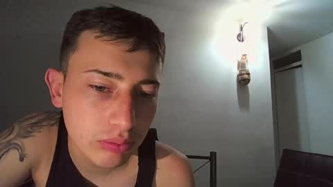 damian_de online show from February 24, 2025, 11:41 pm