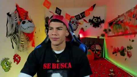 Snapshot of damian_latinxxx chatting on October 23, 2025, 3:06 am Damian online show from October 23, 2025, 3:06 am