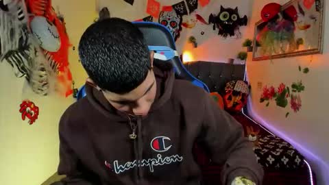 Snapshot of damian_latinxxx chatting on October 25, 2025, 3:14 am Damian online show from October 25, 2025, 3:14 am