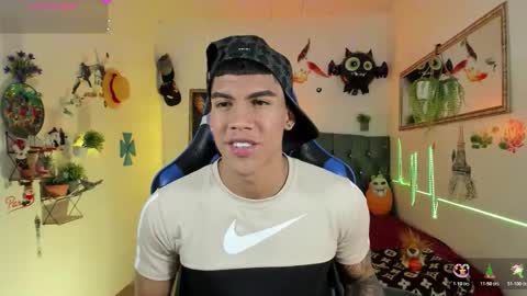 Snapshot of damian_latinxxx chatting on November 10, 2025, 3:05 am Damian online show from November 10, 2025, 3:05 am