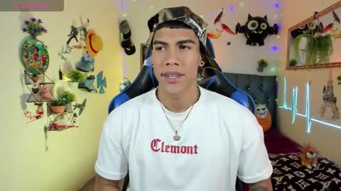 Snapshot of damian_latinxxx chatting on November 13, 2025, 3:38 am Damian online show from November 13, 2025, 3:38 am