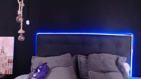 damian_n_lissa online show from March 5, 2025, 2:23 pm