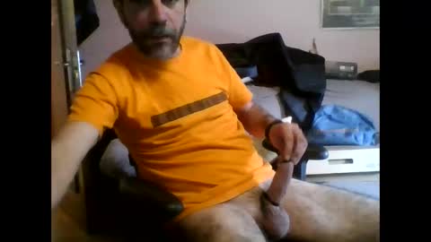 Snapshot of damianour chatting on September 11, 2025, 10:37 am damianour online show from September 11, 2025, 10:37 am