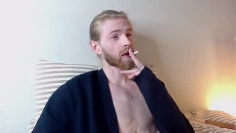 Snapshot of damien_diamond chatting on February 26, 2025, 3:10 am damien_diamond online show from February 26, 2025, 3:10 am
