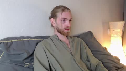 Snapshot of damien_diamond chatting on October 3, 2025, 8:06 pm damien_diamond online show from October 3, 2025, 8:06 pm