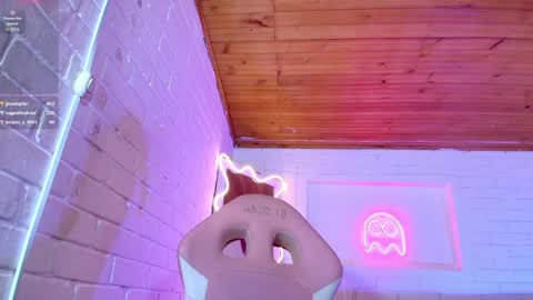 Snapshot of damii_tay chatting on January 15, 2025, 9:13 am Damii online show from January 15, 2025, 9:13 am