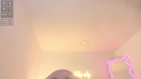 Snapshot of damii_tay chatting on February 23, 2025, 9:55 am Damii online show from February 23, 2025, 9:55 am