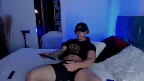 INSTAGRAM  DAMMIANMILLEROFICIAL online show from September 9, 2025, 1:16 am